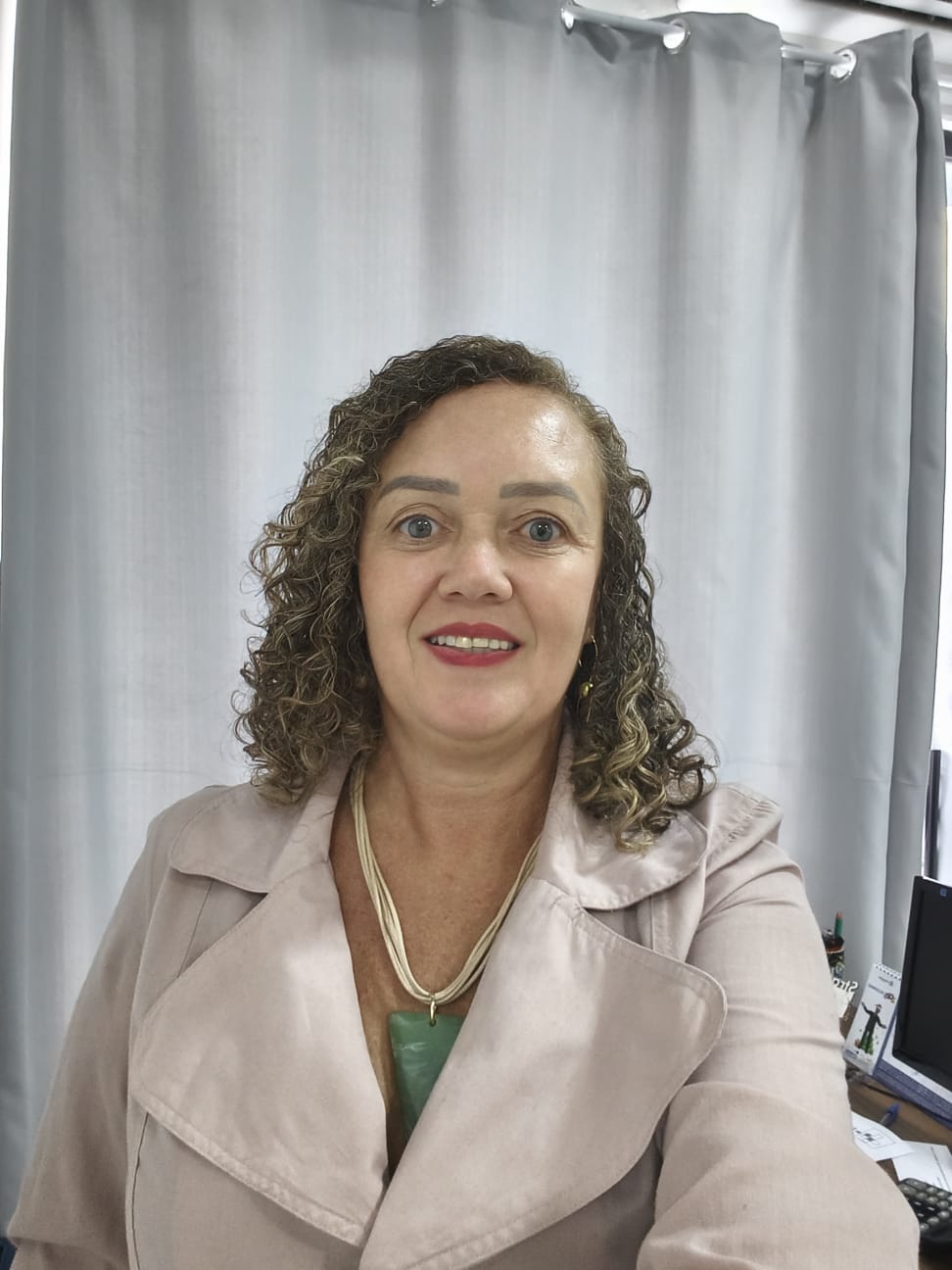 Fabiana Rodrigues Caires Lobato — Tesoureira IREFIS